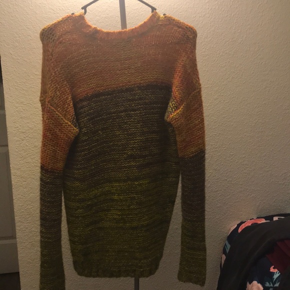 Sweater - Picture 2 of 3